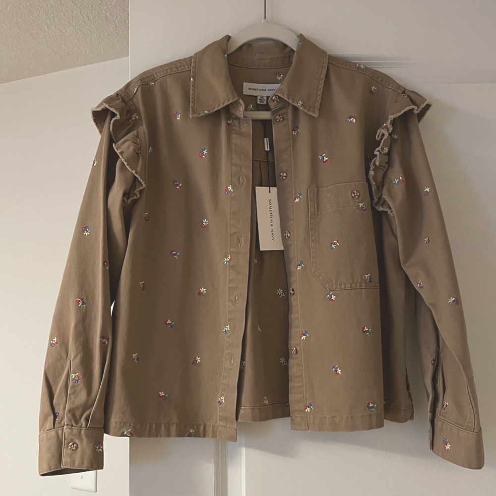 NWT Floral Embroidered Shirt Jacket Size XS